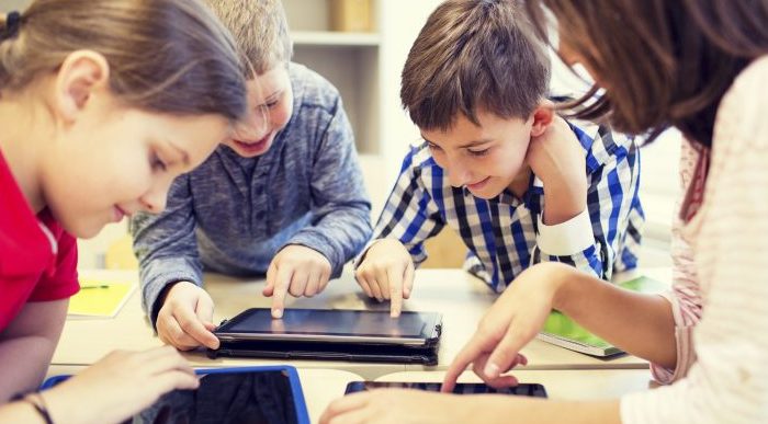  - El rol de la tecnología en la relación entre padres e hijos y su vínculo con la educación en confinamiento