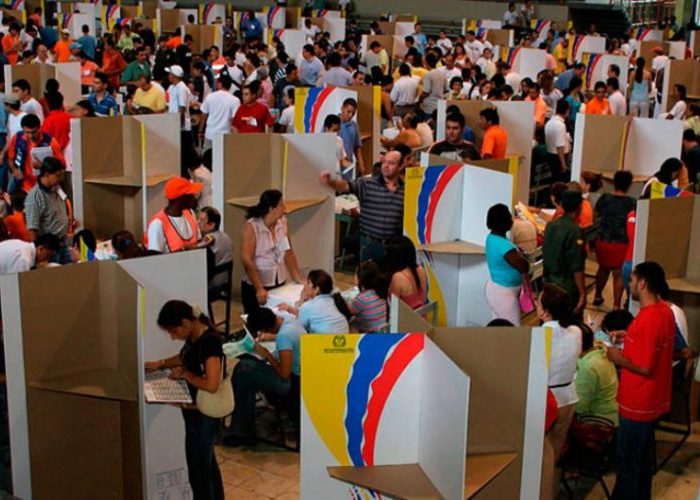 Colombia: ¿entre el pasado y el futuro?