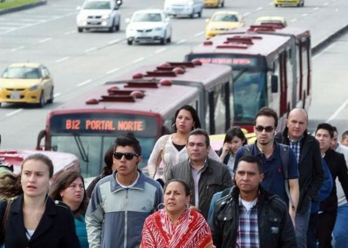 ¿La clase media le juega al centro?