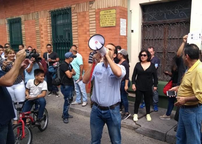 El insultador del CD en Cali tiene nueva publicidad