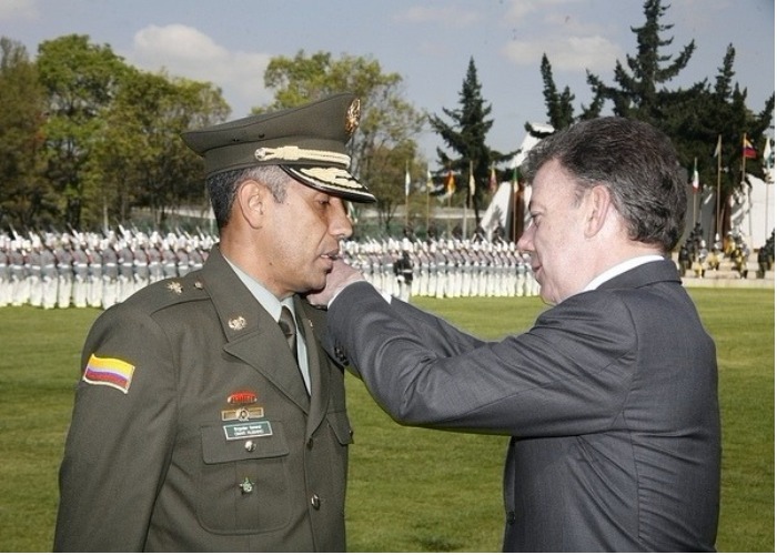 Cinco generales y coroneles encargados de la seguridad de la gente