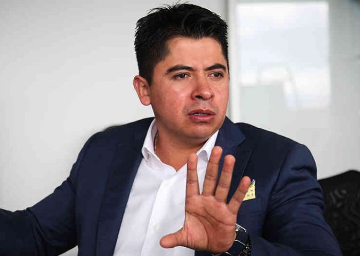 Señor Ariel Avila, la Guajira merece respeto