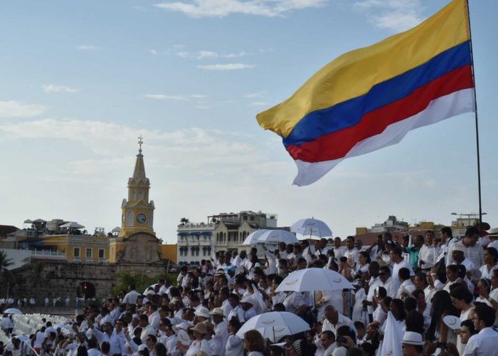 Cambiar el sistema es una tarea política