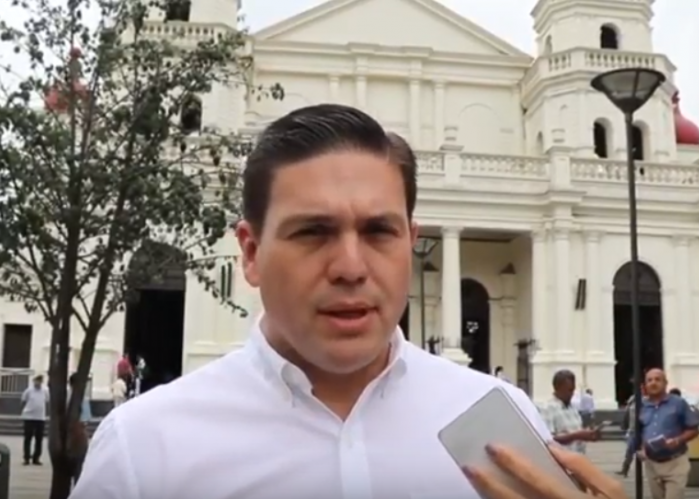 Juan Carlos Pinzón pide a las Farc aclarar si sus disidencias están aliadas con el Eln