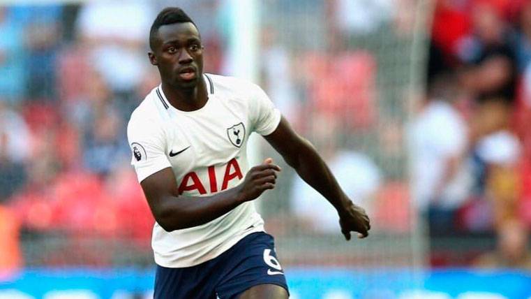 Los errores de Davinson Sánchez eliminan al Tottenham de la Champions