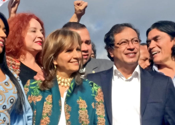 Angela María, la más reciente movida de Petro