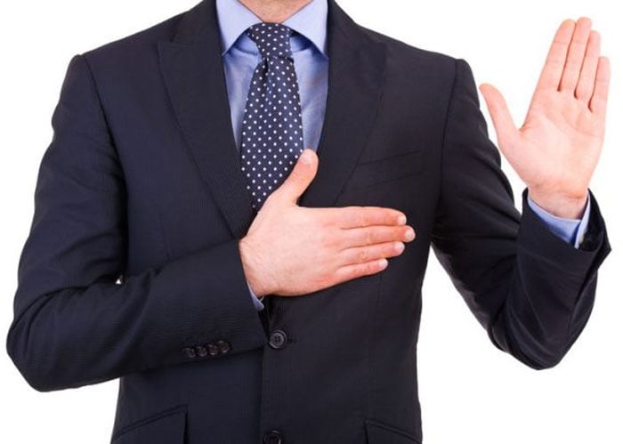 Entre promesas vacías y políticos verracos