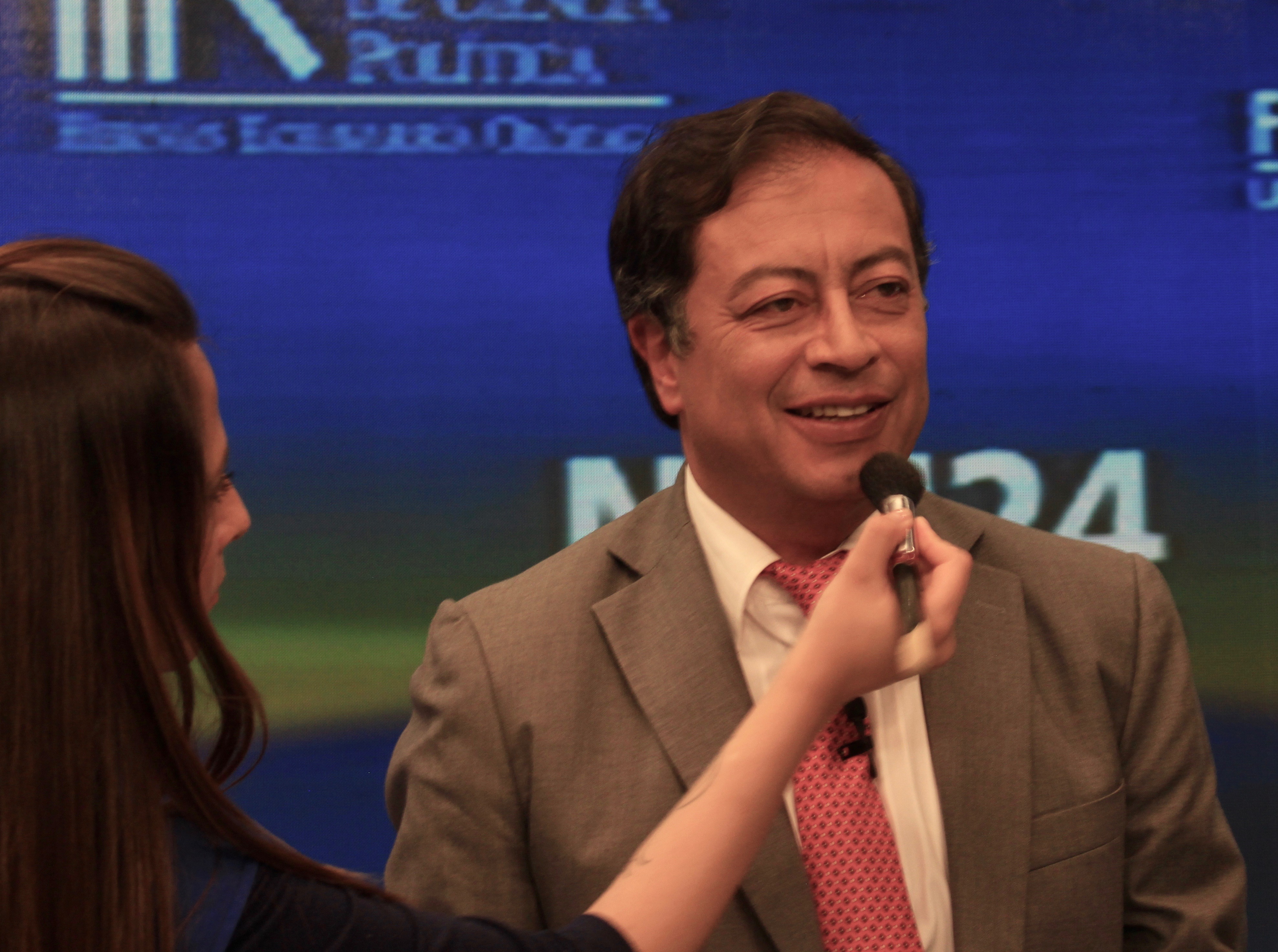  - [FOTOS]: Lo que no se vio en el debate presidencial de RCN