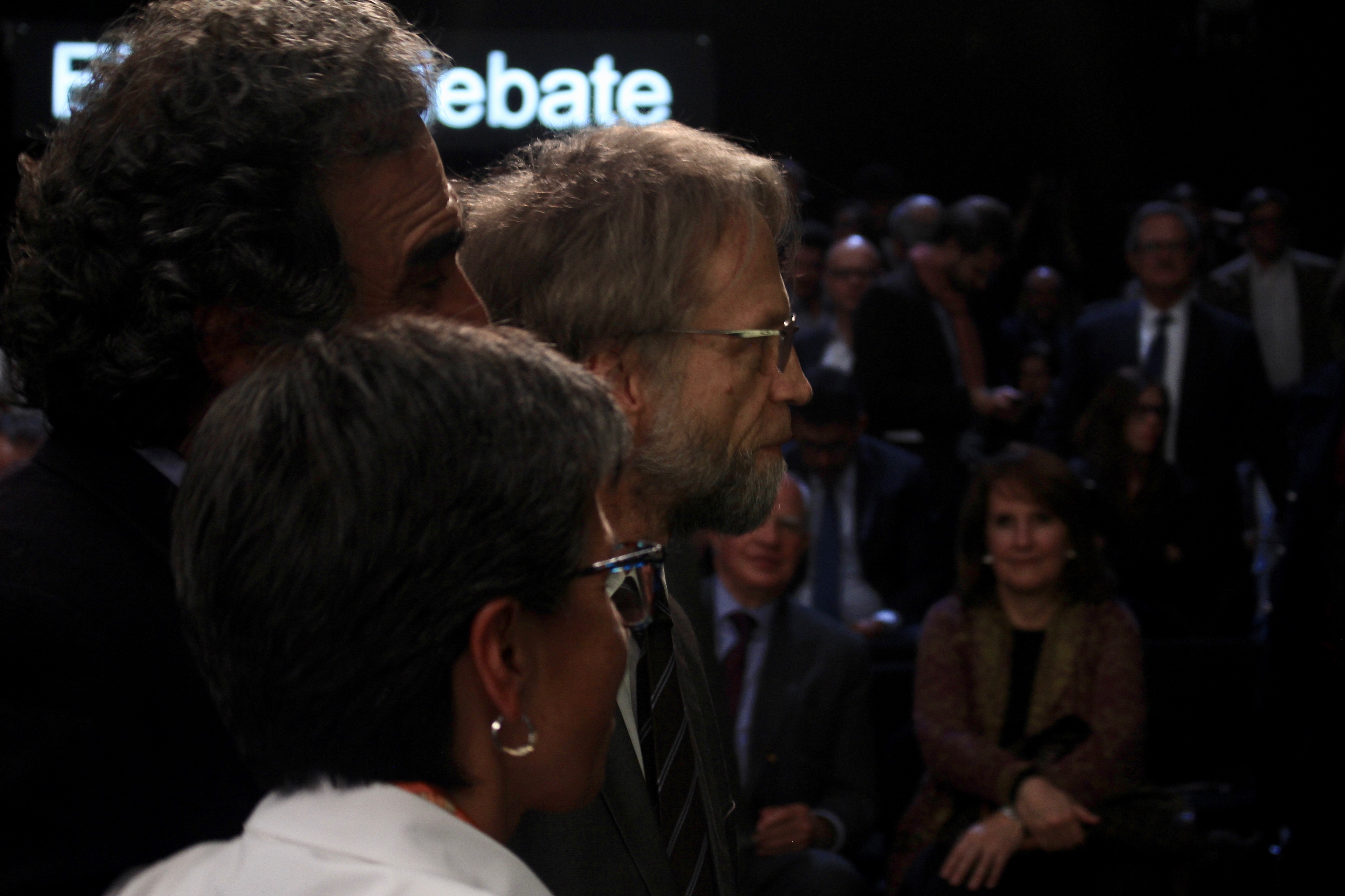  - [FOTOS]: Lo que no se vio en el debate presidencial de RCN