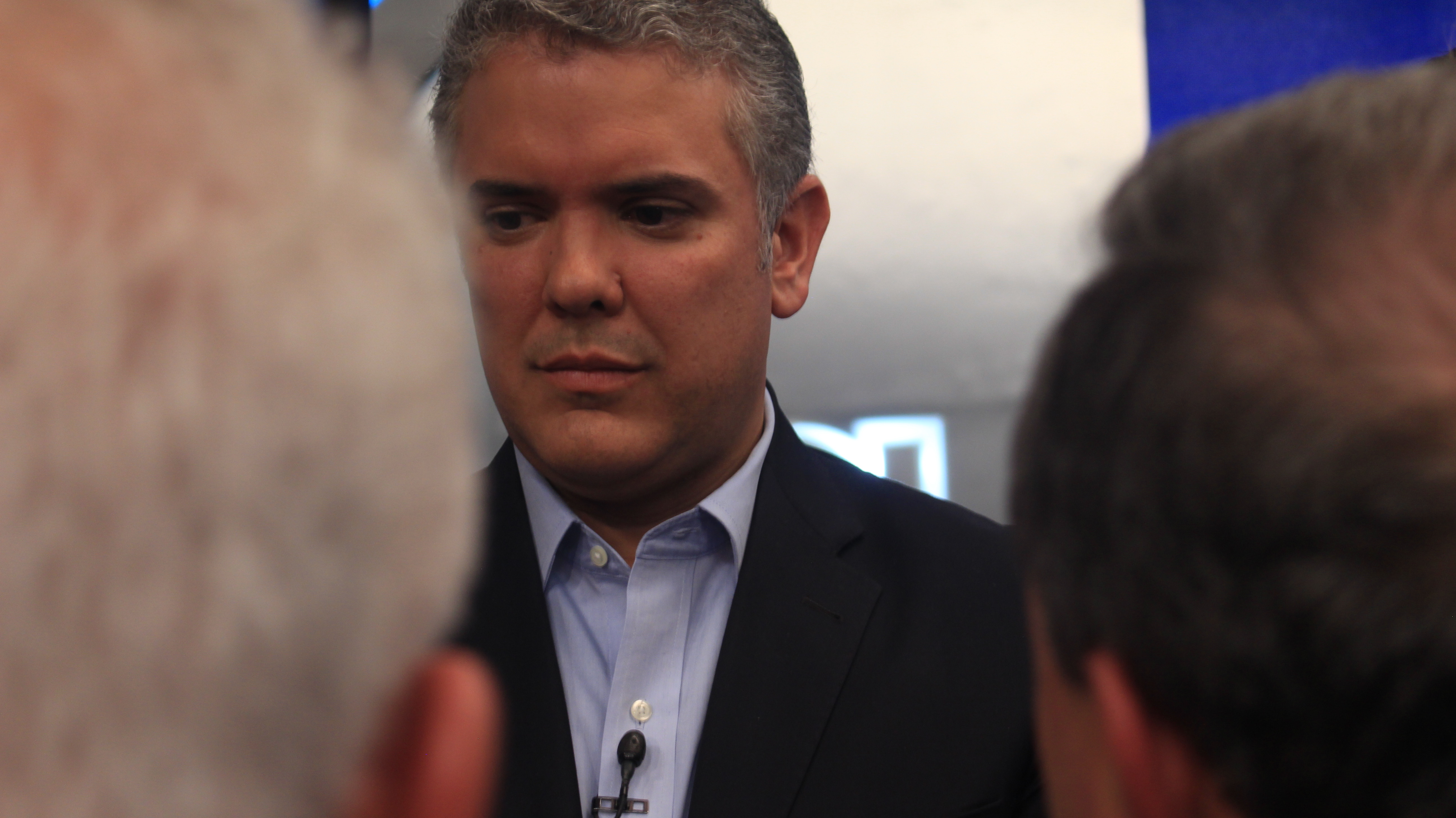  - [FOTOS]: Lo que no se vio en el debate presidencial de RCN