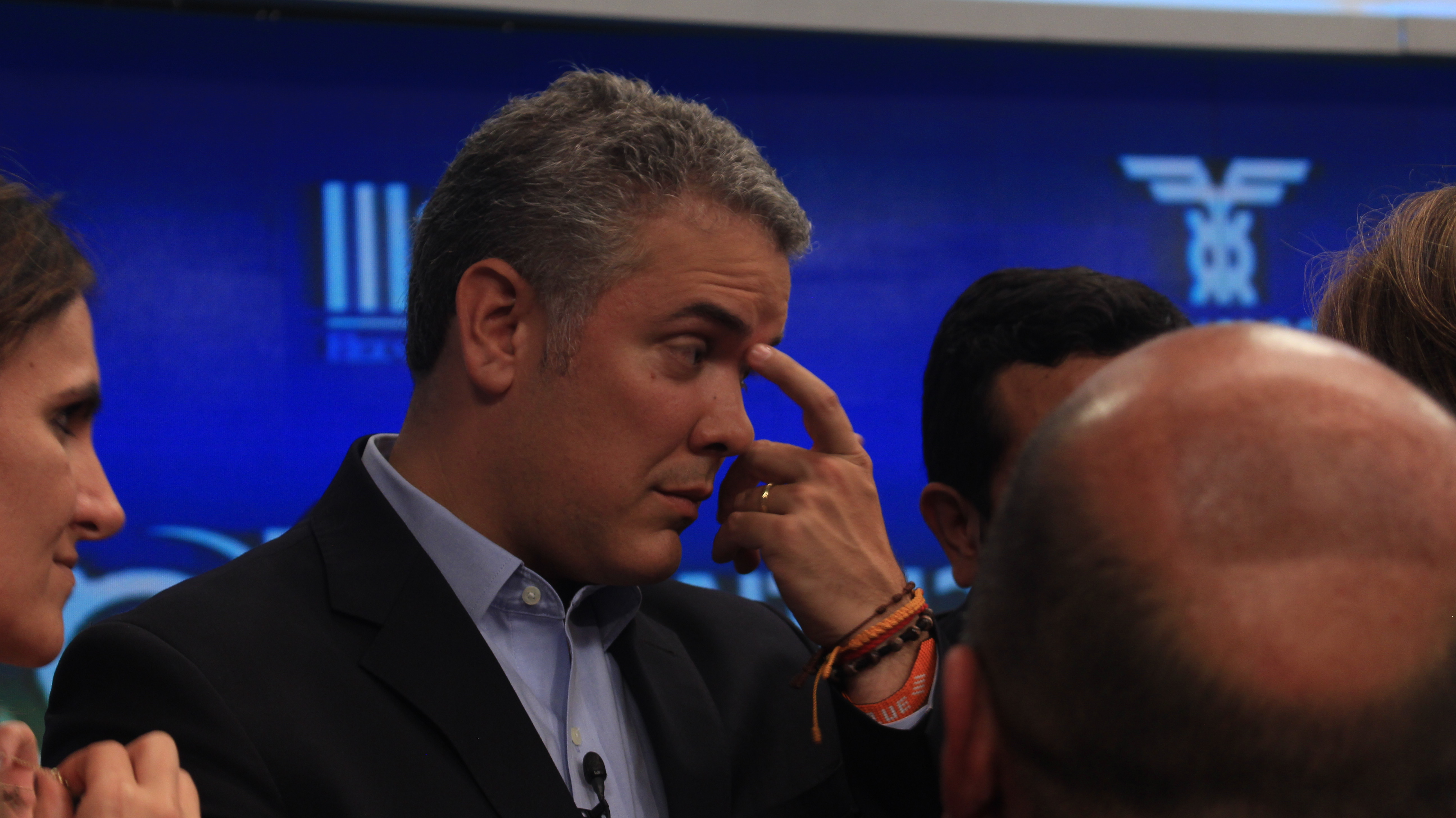  - [FOTOS]: Lo que no se vio en el debate presidencial de RCN