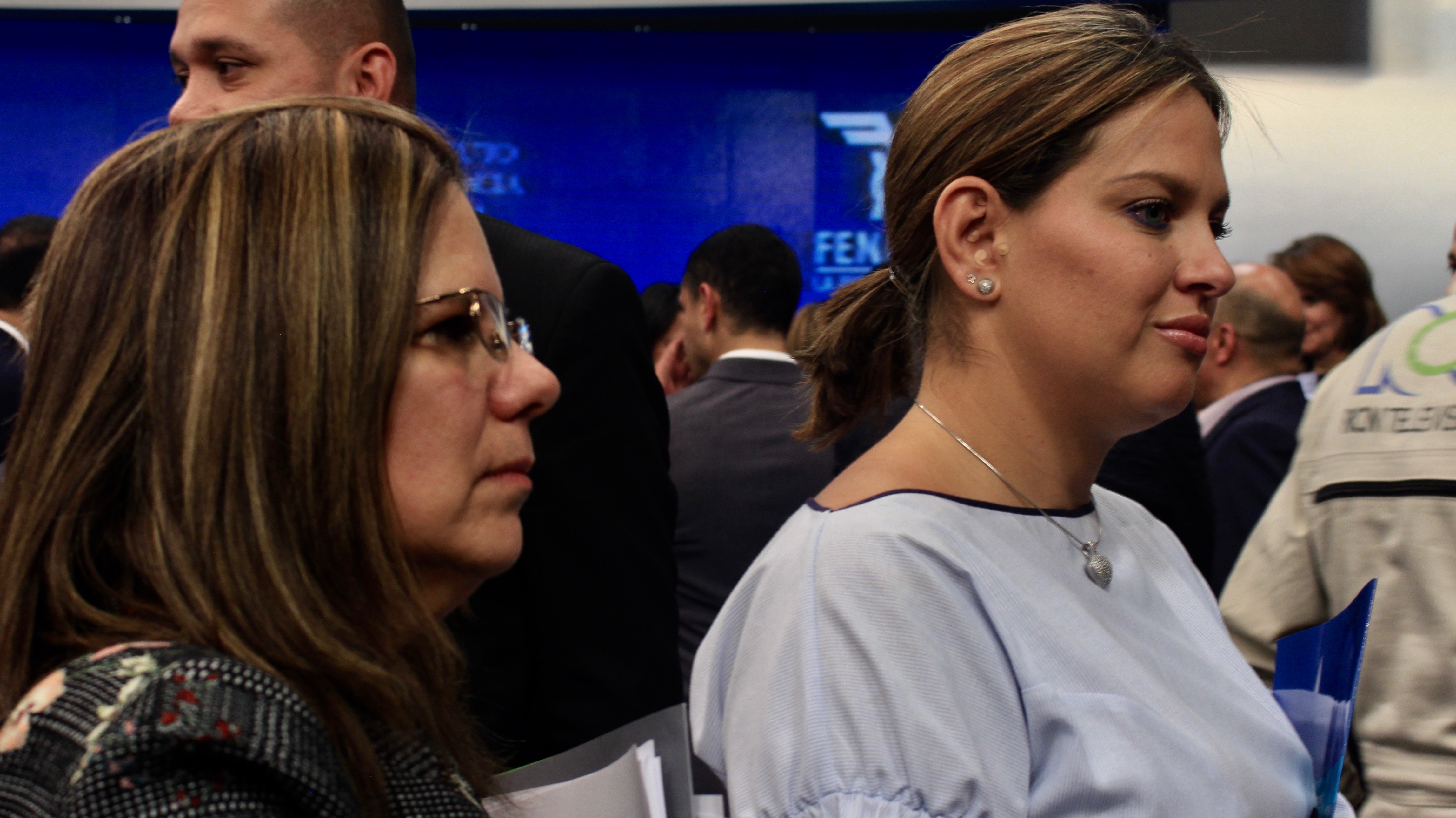  - [FOTOS]: Lo que no se vio en el debate presidencial de RCN