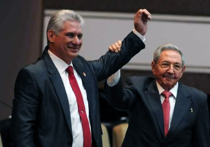 Saltar de delfín a jefe