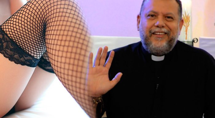  - El padre linero por fin sucumbió ante las tentaciones de la carne