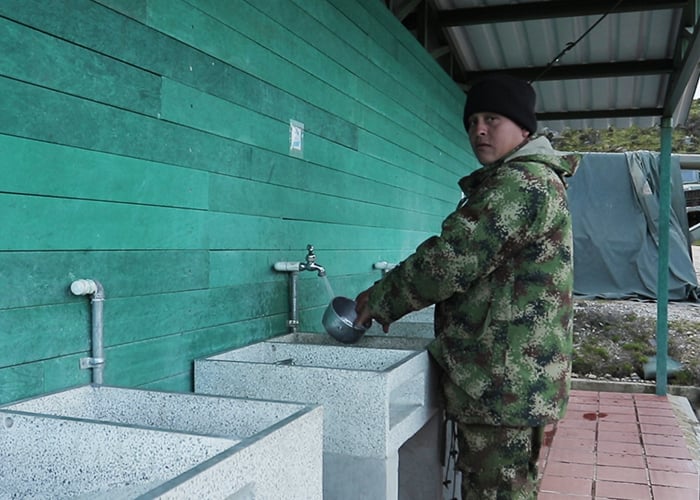 Los soldados que duermen tranquilos en la casa de Romaña