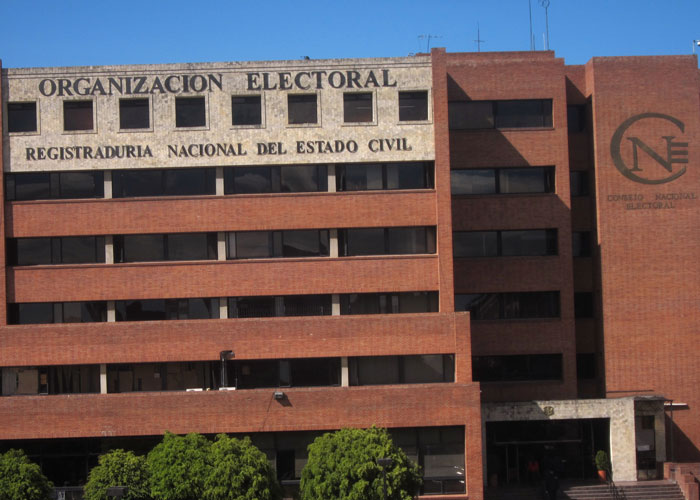 Después de 70 años, ¿la Registraduría sigue en las mismas?