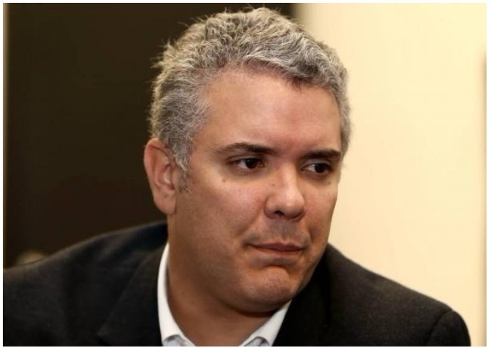 Sobre-bomba en la sede del Centro Democrático: denuncia de Iván Duque