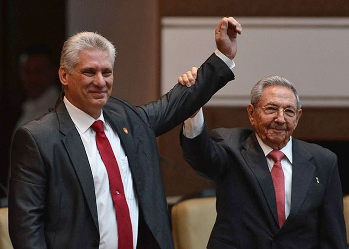 Para dónde va Cuba bajo la batuta del primer presidente que no es Castro