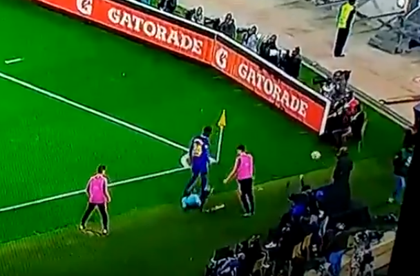 La torpeza de Yerry Mina que lo podría sacar del Barcelona