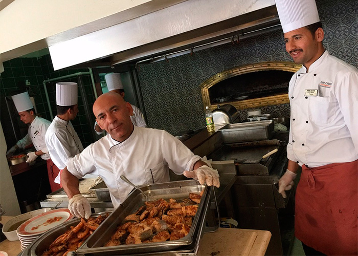 Los mejores chefs de Europa resultaron unos explotadores