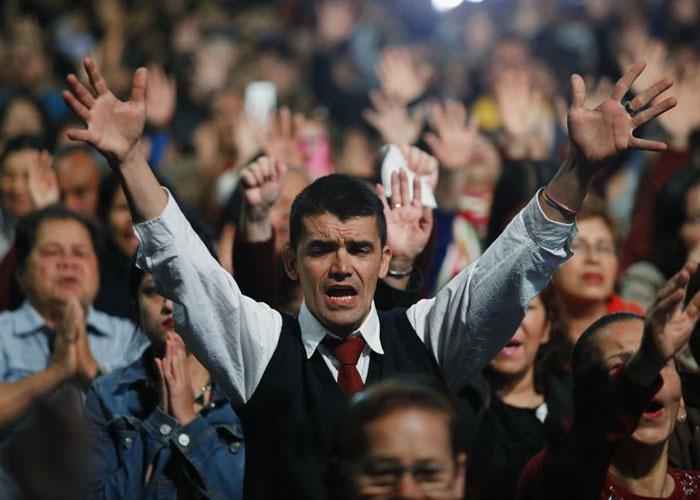 Aunque los sectores evangélicos son visibles aún son una minoría