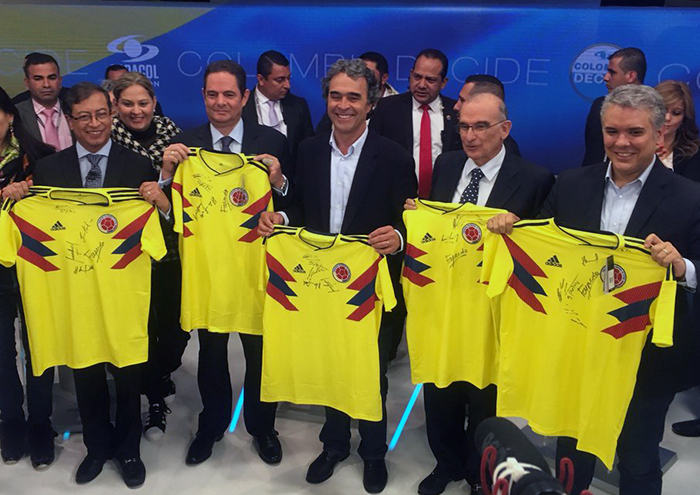 Que entre el diablo y escoja