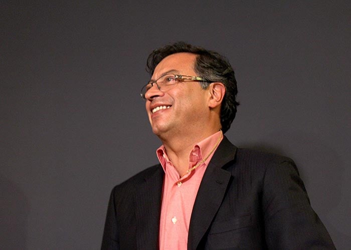 Gustavo Petro, ad portas de poner fin al bipartidismo en Colombia