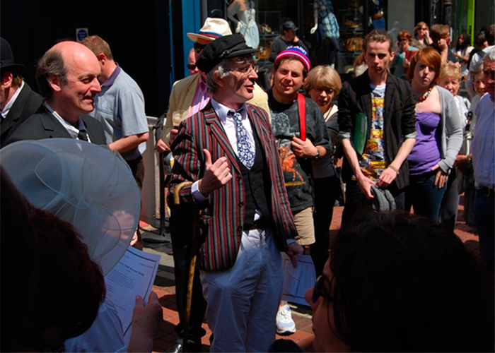 Riñones asados, borrachera en Dublín: ¿Qué es el Bloomsday?