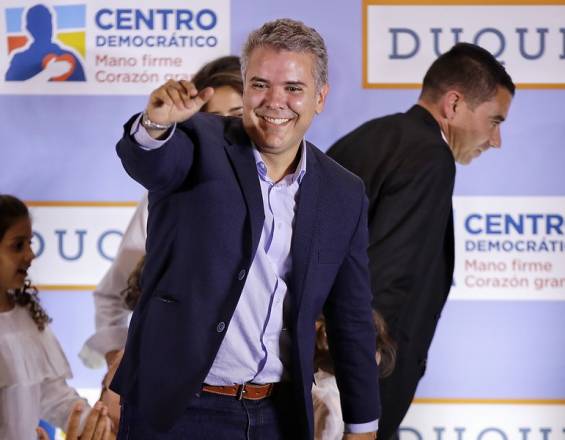 Duque celebró con su equipo de campaña, sin políticos ni lagartos