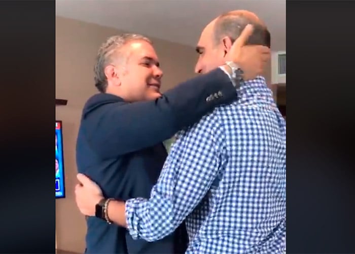 VIDEO: Celebración de Duque en su apartamento