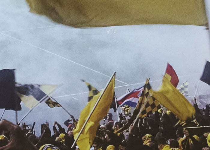 Más hinchas que ciudadanos