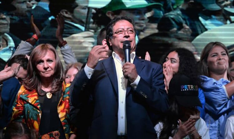 El cambio es irreversible: la Colombia que recibe Iván Duque