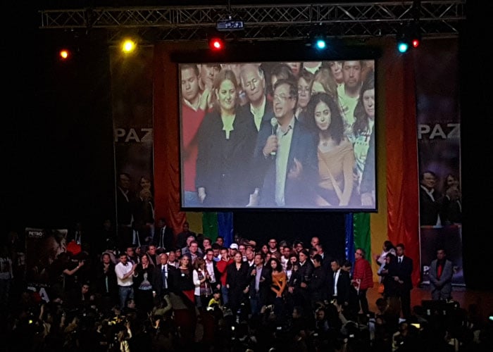 Me uno a los miles de cristianos que apoyan a Petro