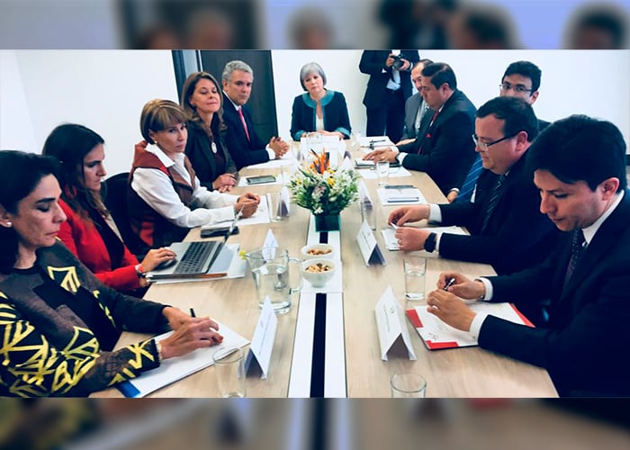 Alicia Arango, ¿la voz de Uribe en la reunión de la JEP?