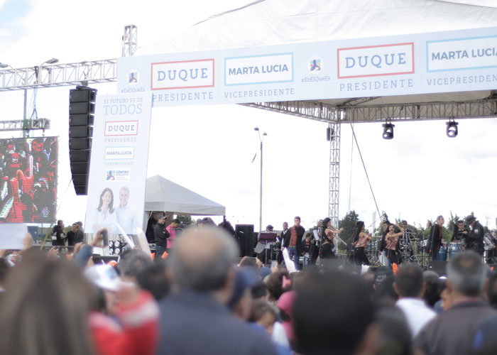 Centro Democrático, a la plaza pública