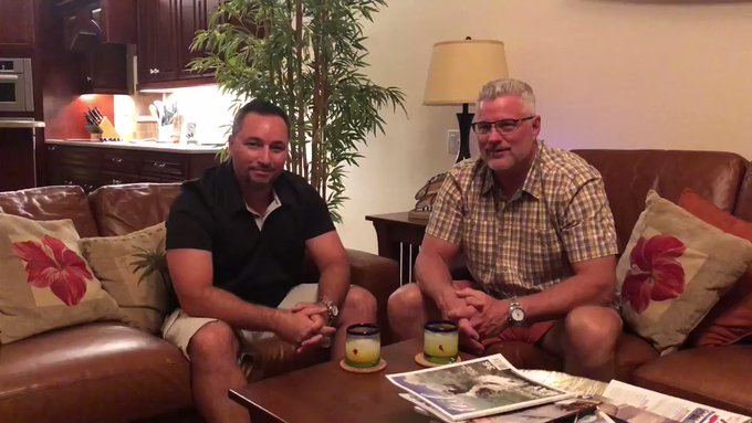 Celebración de los dos norteamericanos de la Operación jaque