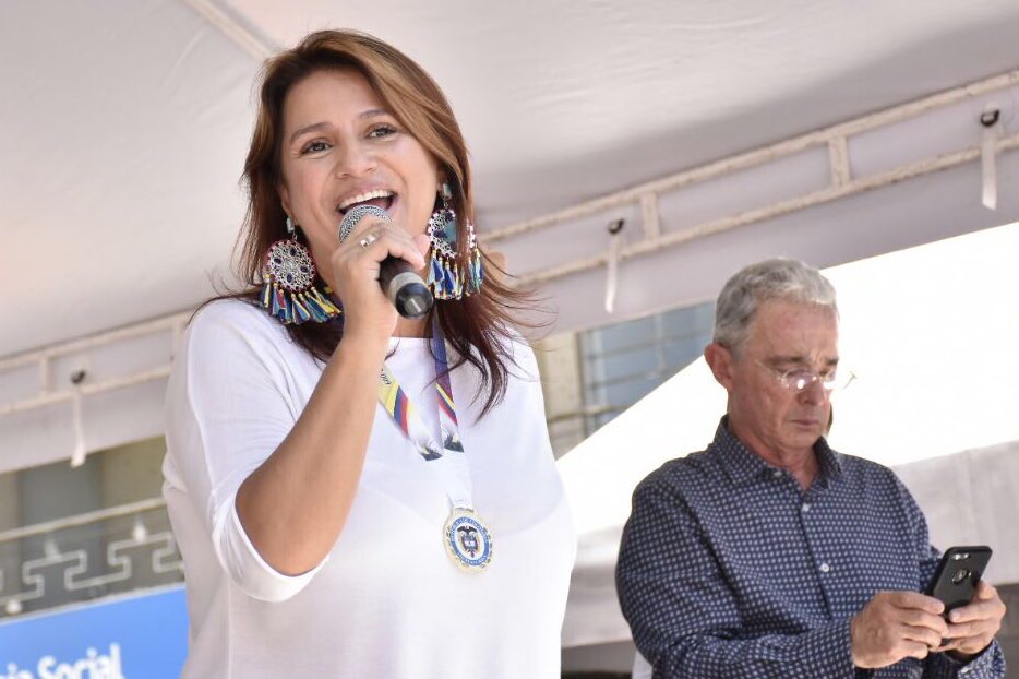 Paola Holguín se le subleva a Uribe: no a alianza con FARC en Antioquia