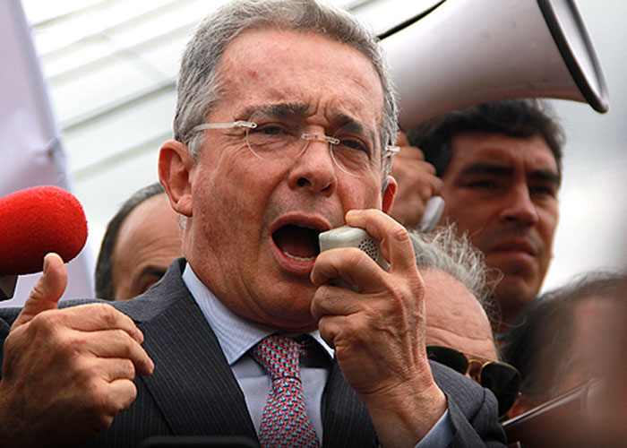 Uribe ha sido más víctima que culpable