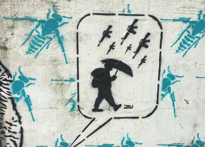 El absurdo del Código de Policía en Colombia y la Comuna 13