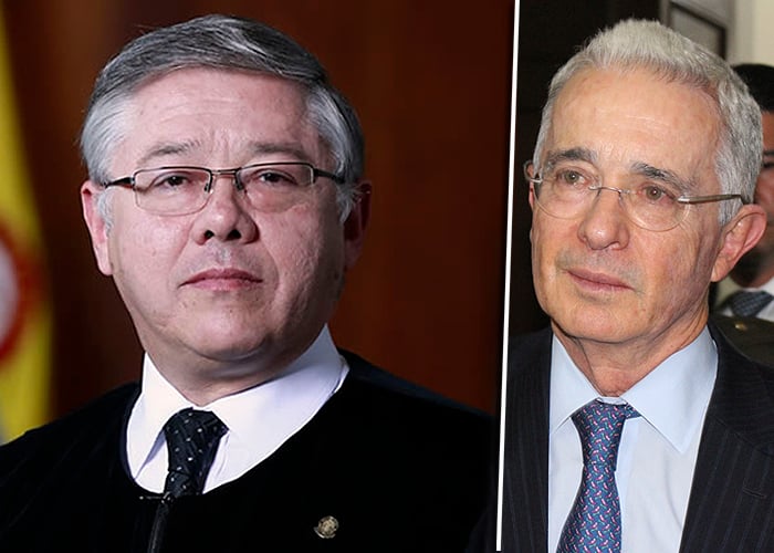 Encomendado al niño Jesús de Praga, el magistrado José Luis Barceló acusó a Álvaro Uribe