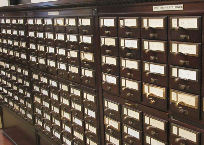 De genealogías para justificar a un rey a genealogías para entender a un pueblo