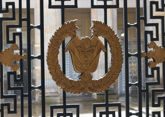 El círculo vicioso de la política en Colombia