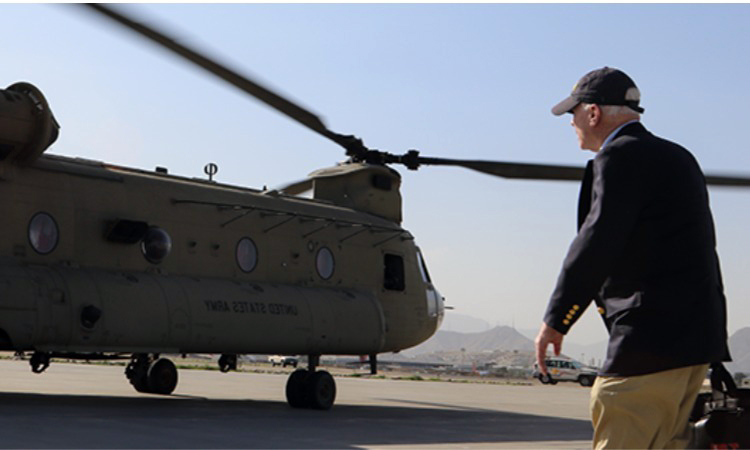 John McCain, el halcón respetuoso