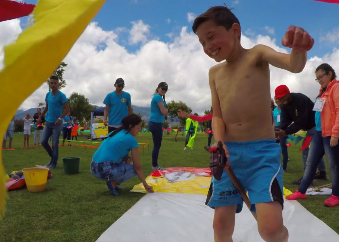 Niños desplazados por la violencia visitan por primera vez un parque metropolitano