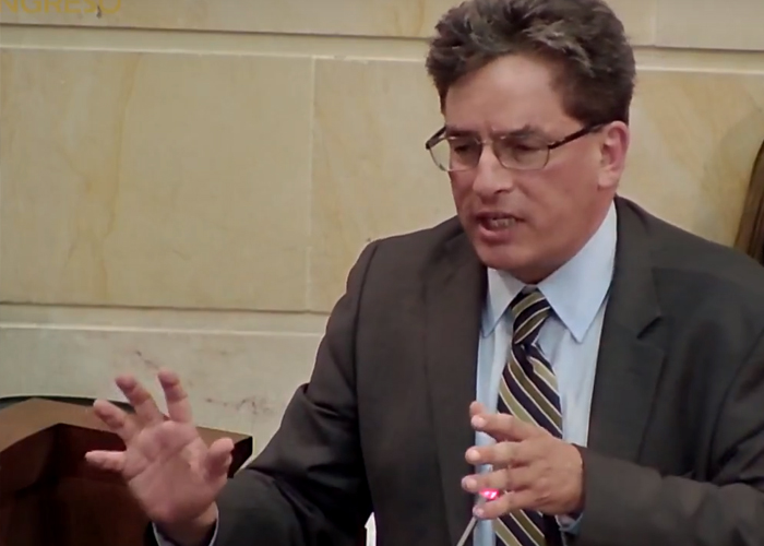 Ni control político ni moción de censura