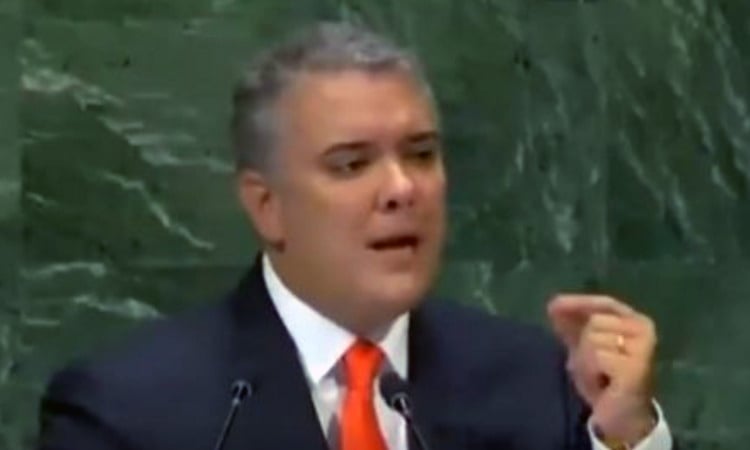 Por el ojo de la chapa