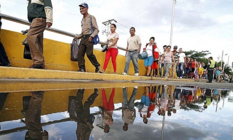 Fabricantes de miseria