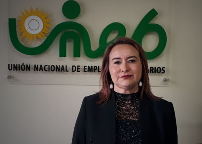 Una santandereana le habla duro a los banqueros