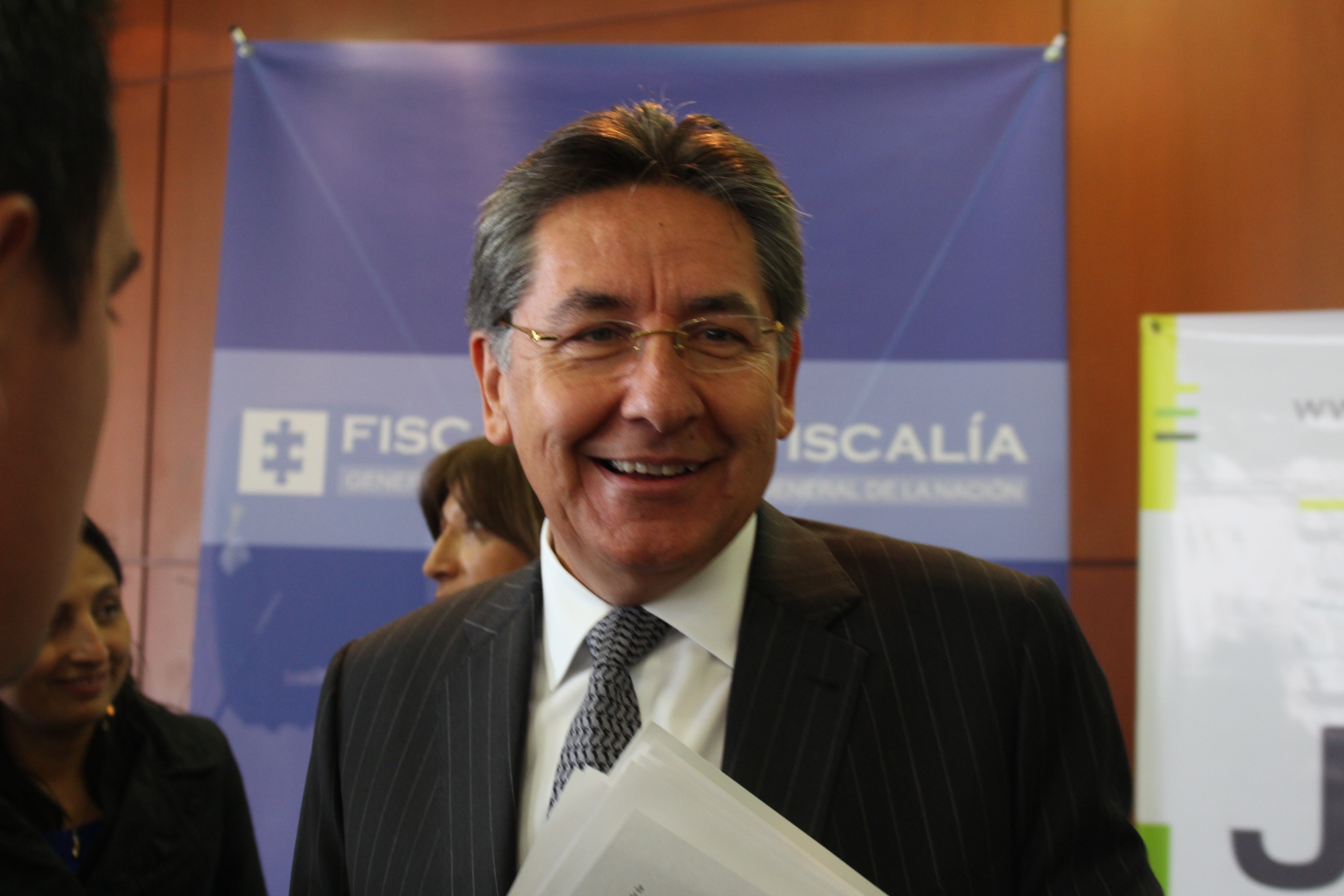 El Congreso español le pone la lupa a Néstor H. Martínez