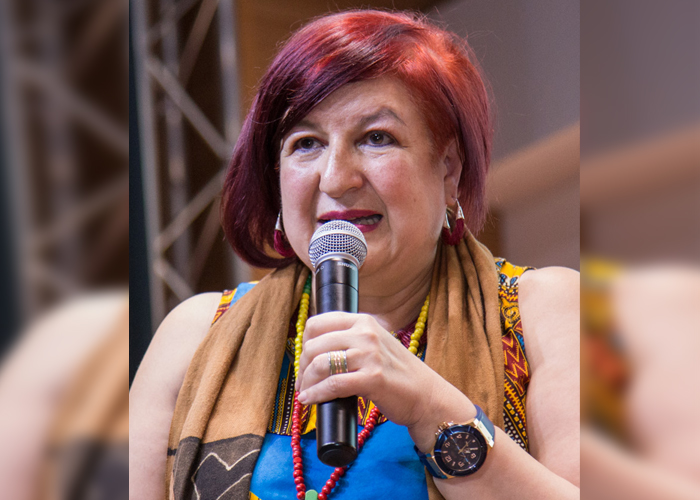 Profesora Diana Uribe, vámonos para YouTube